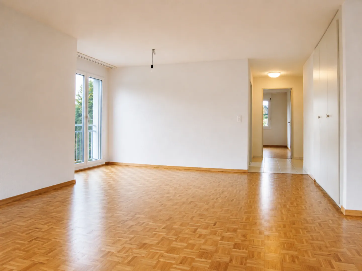 4½-Room Apartment in a Quiet Neighborhood, Near Bern - Photo 3 of 9