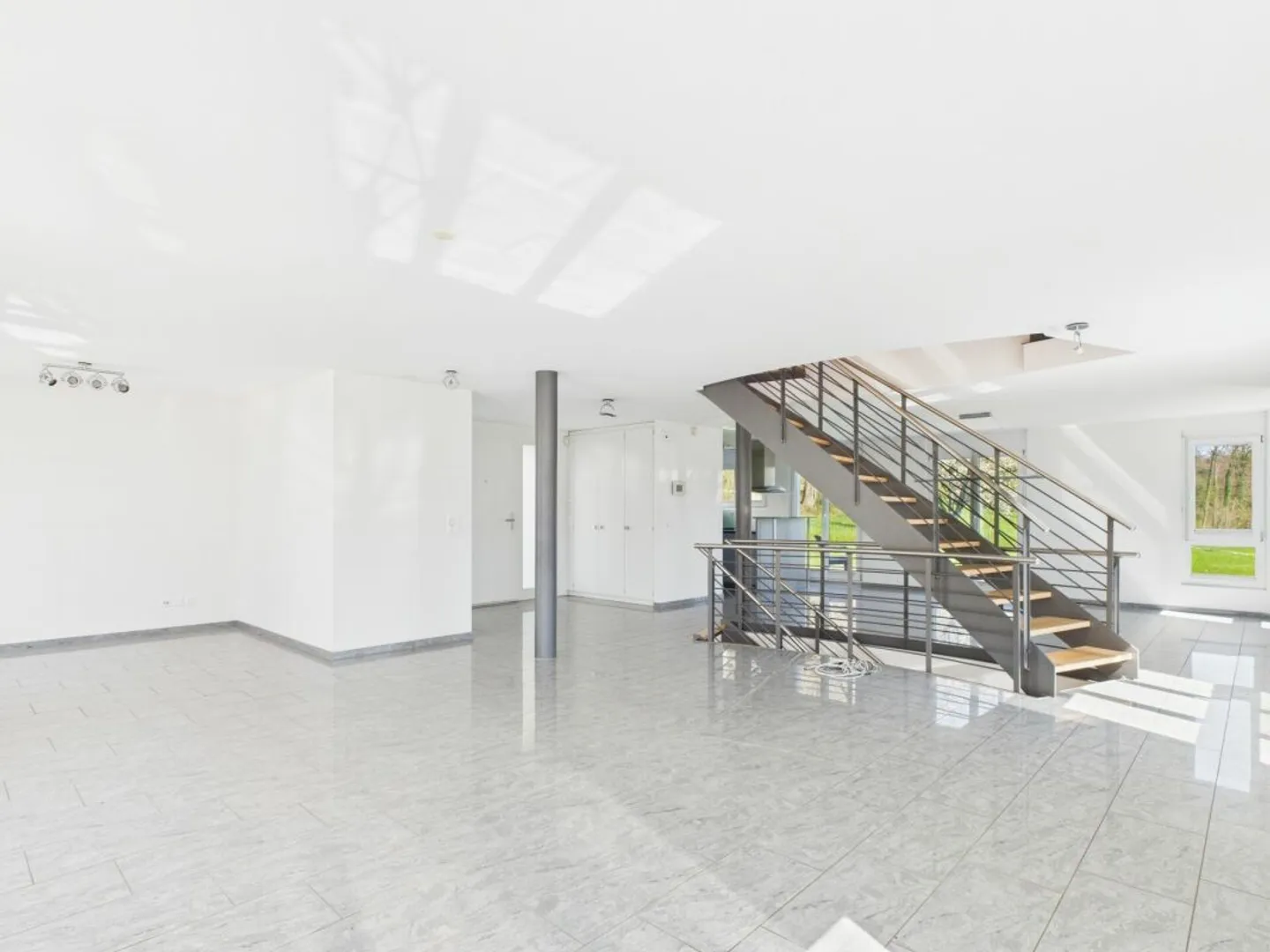 Esclusivo con benessere e giardino - Possibilità di personalizzazione - Foto 3 di 13