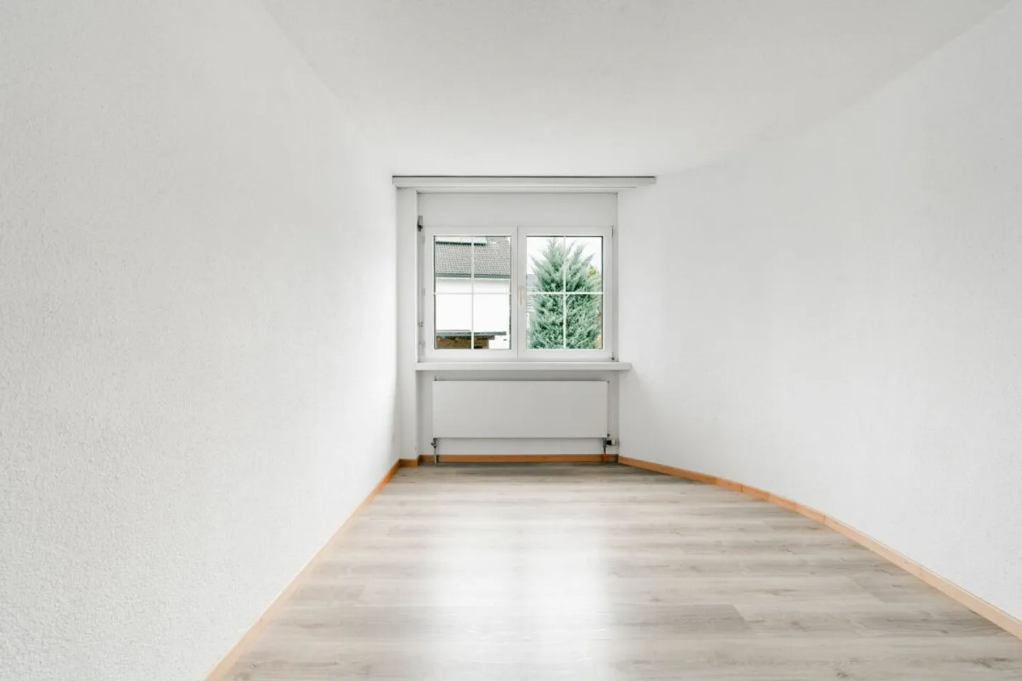 Appartamento giardino luminoso in una posizione tranquilla e soleggiata - Foto 4 di 11