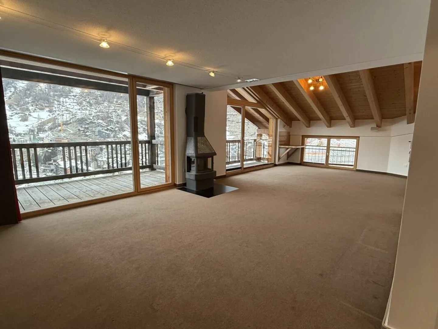 Votre paradis personnel à Zermatt - Appartement de 3.5 pièces avec vue de rêve et studio - résidence secondaire - Photo 1 sur 13