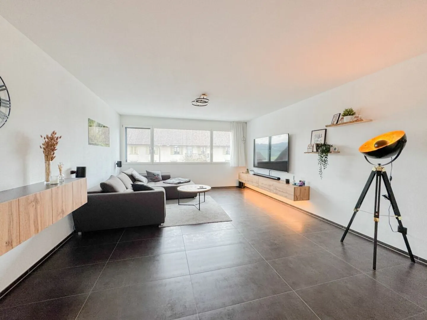 Appartamento moderno e affascinante con 3,5 stanze in un contesto rurale - Foto 1 di 10