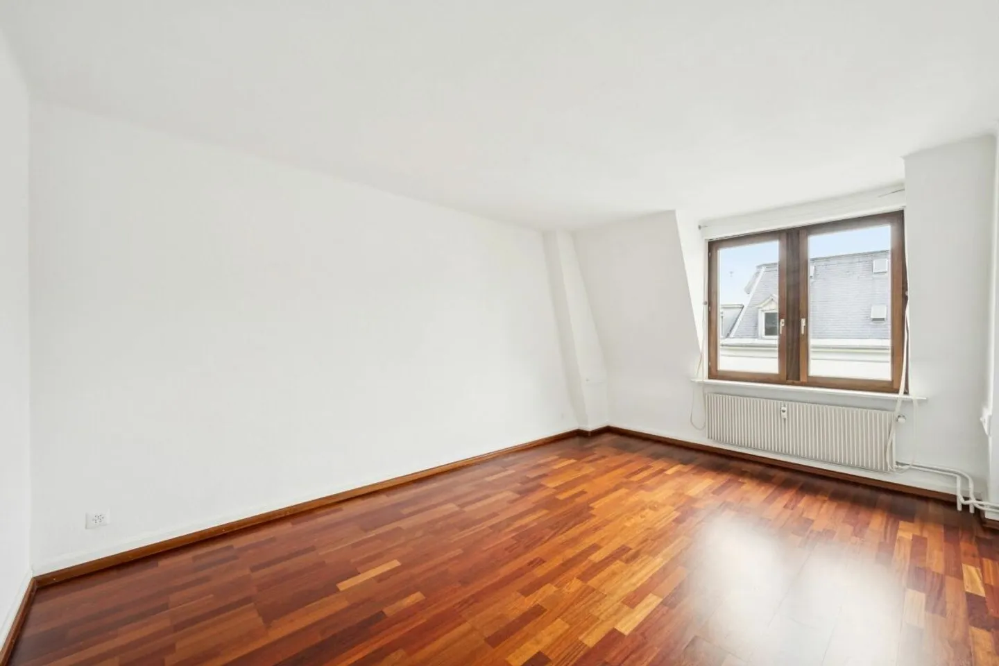 Stylish 3-room apartment - Charming neighborhood in Basel with optimal connections! - Photo 5 of 11
