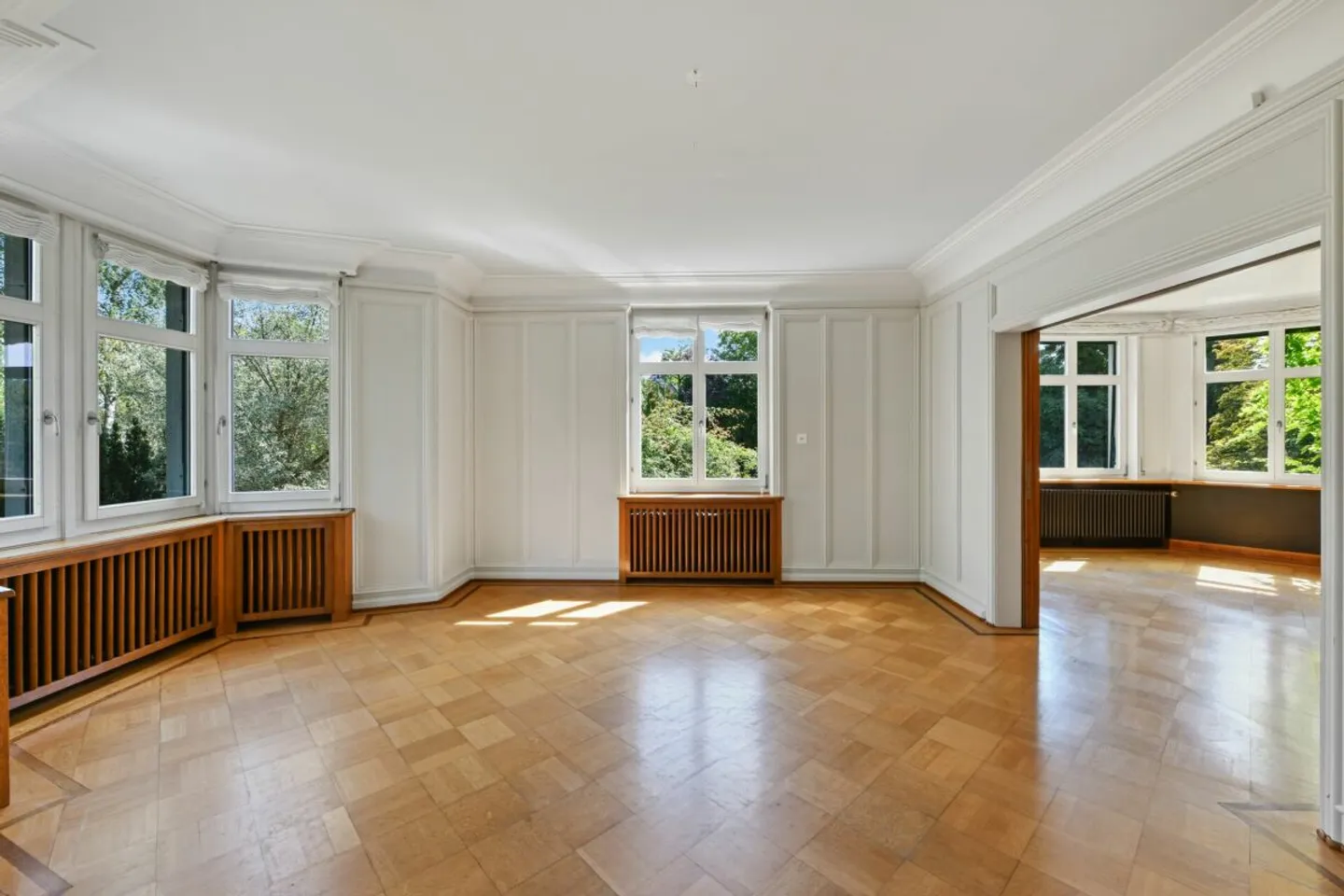 Historical Art Nouveau villa with charm, large garden and plenty of space for your living dreams - Photo 10 of 13