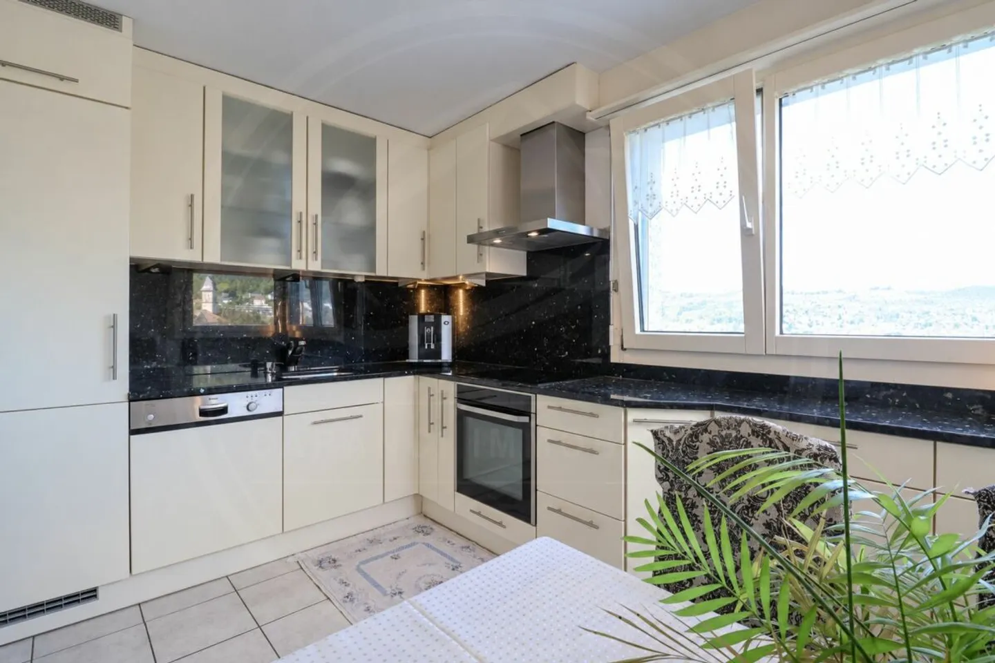 Renovated Family Apartment - Photo 3 of 13