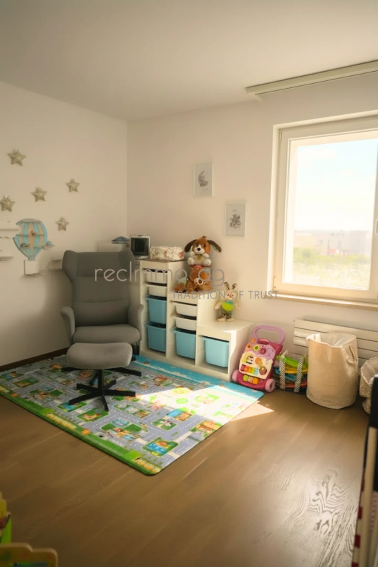 Moderne 4.5-Zimmerwohnung in Baar - gepflegt, zentral gelegen und ideal als Investment - Foto 4 von 8