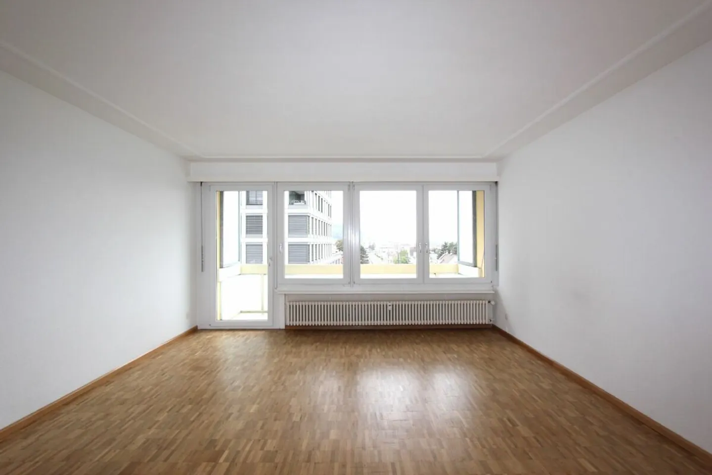 Living at the Best Address - Bahnhofstrasse - Photo 3 of 11