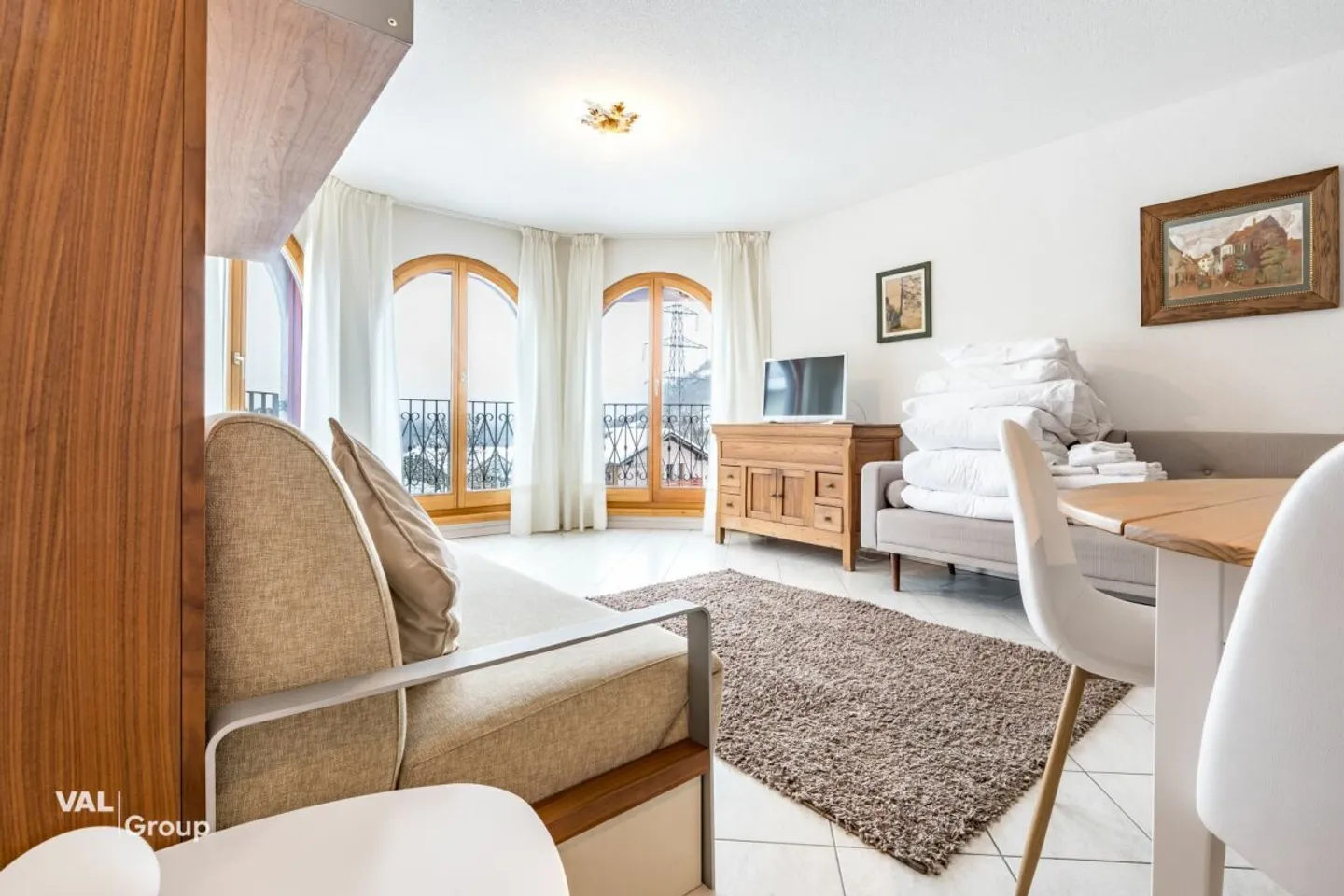 Small, fine & profitable - Studio with underground parking - Photo 5 of 9