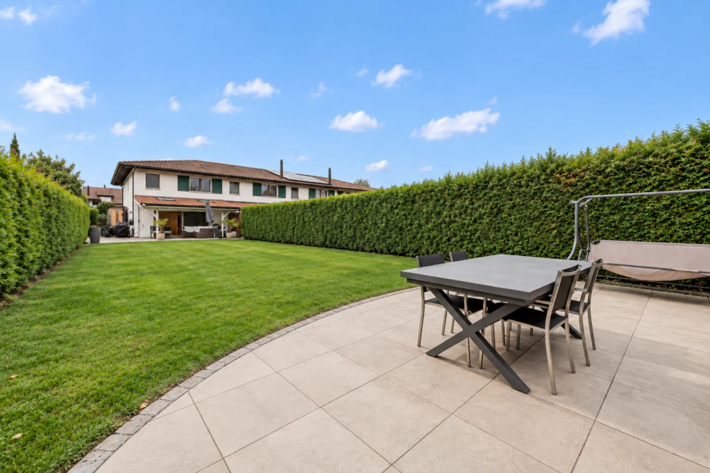 Family happiness in Möhlin - modern single-family house with spacious garden - Photo 1 of 13