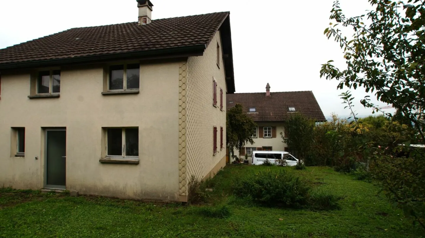 Building plot with old property (multi-family house new building concept study available) - Photo 9 of 13