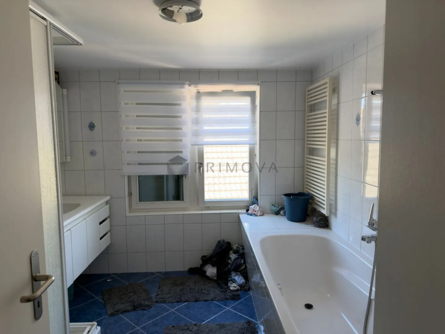 Attractive Corner House with Two Residential Units - Ideal for Families or Investors - Photo 9 of 11