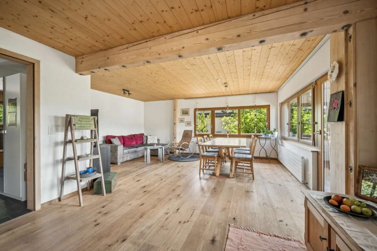 Chalet attraente di 5,5 stanze a Mörigen BE con vista sul lago di Bienne - Foto 4 di 13
