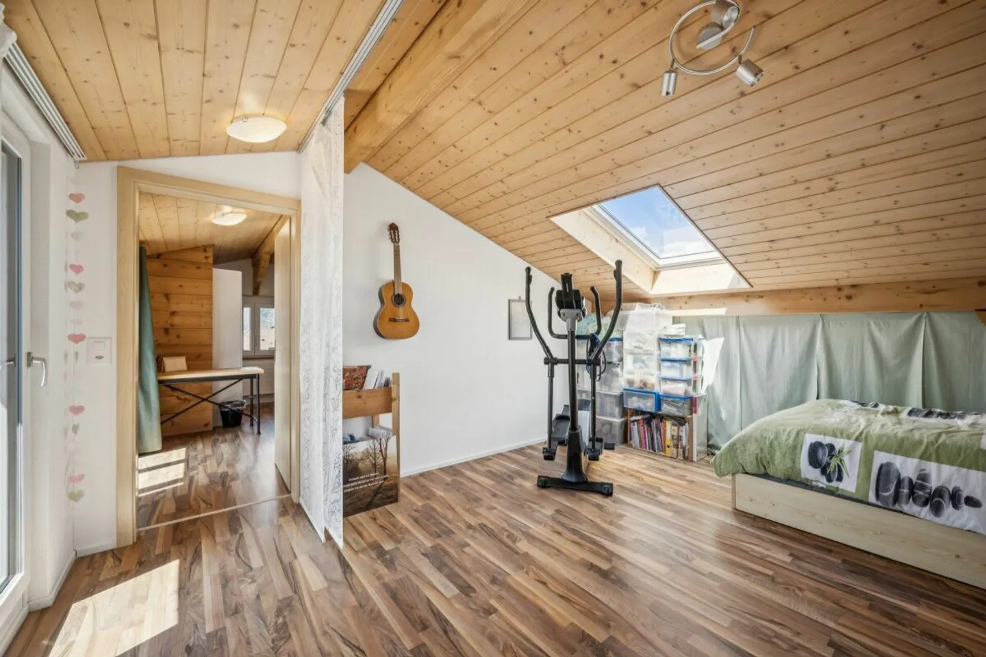 Chalet attraente di 5,5 stanze a Mörigen BE con vista sul lago di Bienne - Foto 13 di 13