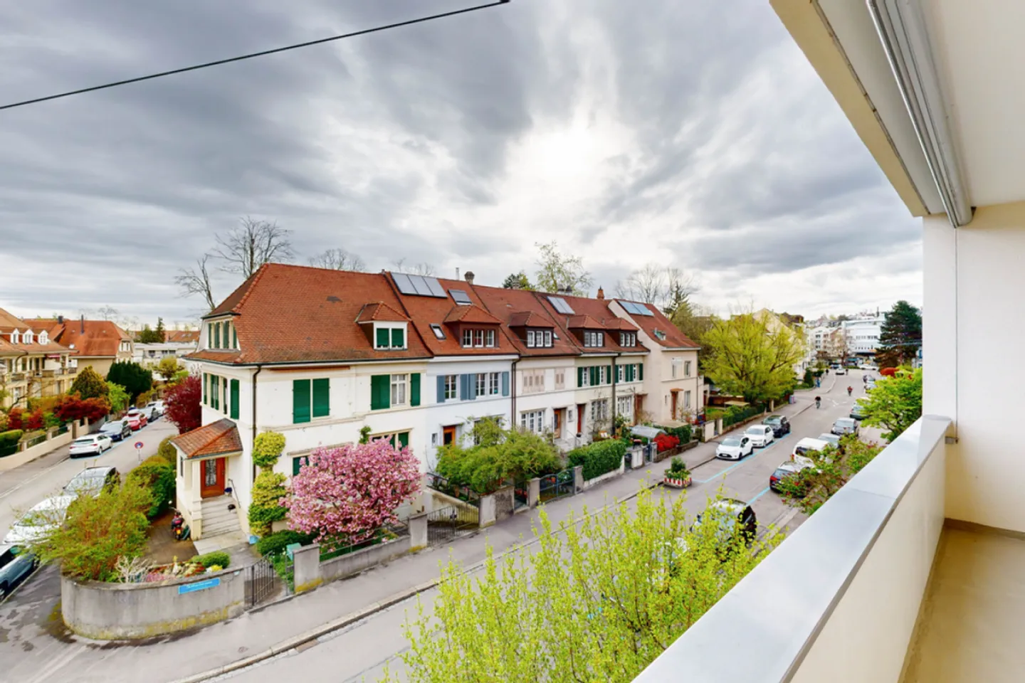 Appartamento di 3.0 locali con 2 balconi vicino a Neuweilerplatz - Foto 3 di 12