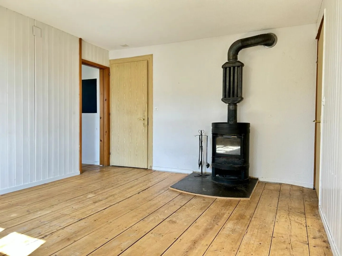 Maniero con due appartamenti, fienile e area circostante - Foto 12 di 13