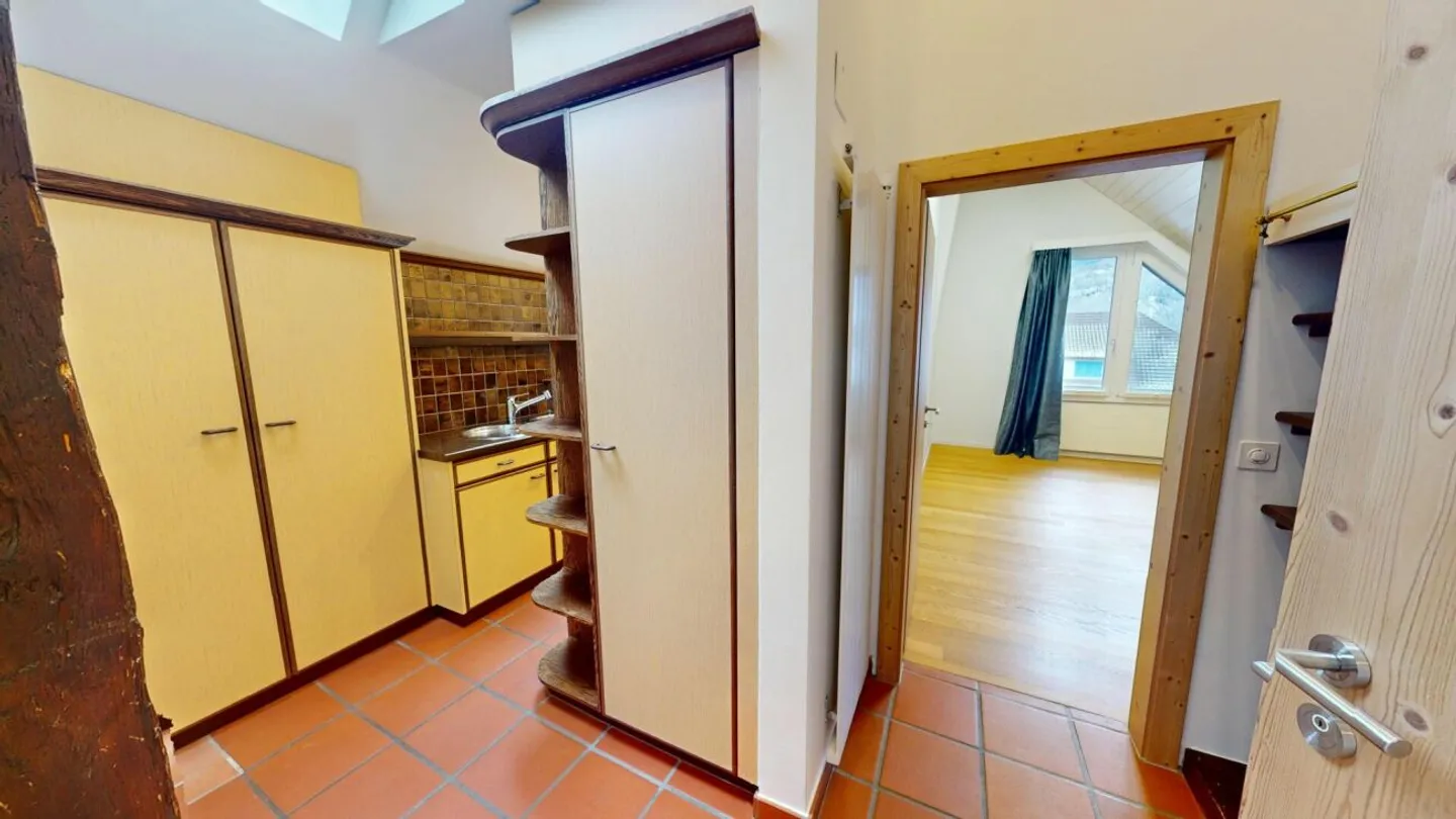 Attico spazioso e affascinante - due unità, una casa - Foto 8 di 13