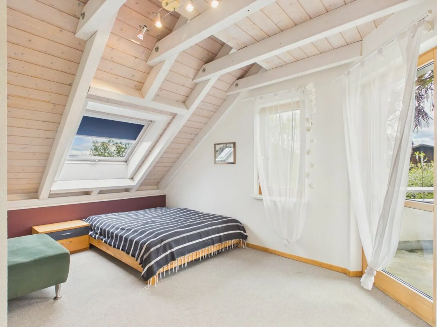 Casa unifamiliare attraente in una posizione tranquilla - Foto 8 di 13