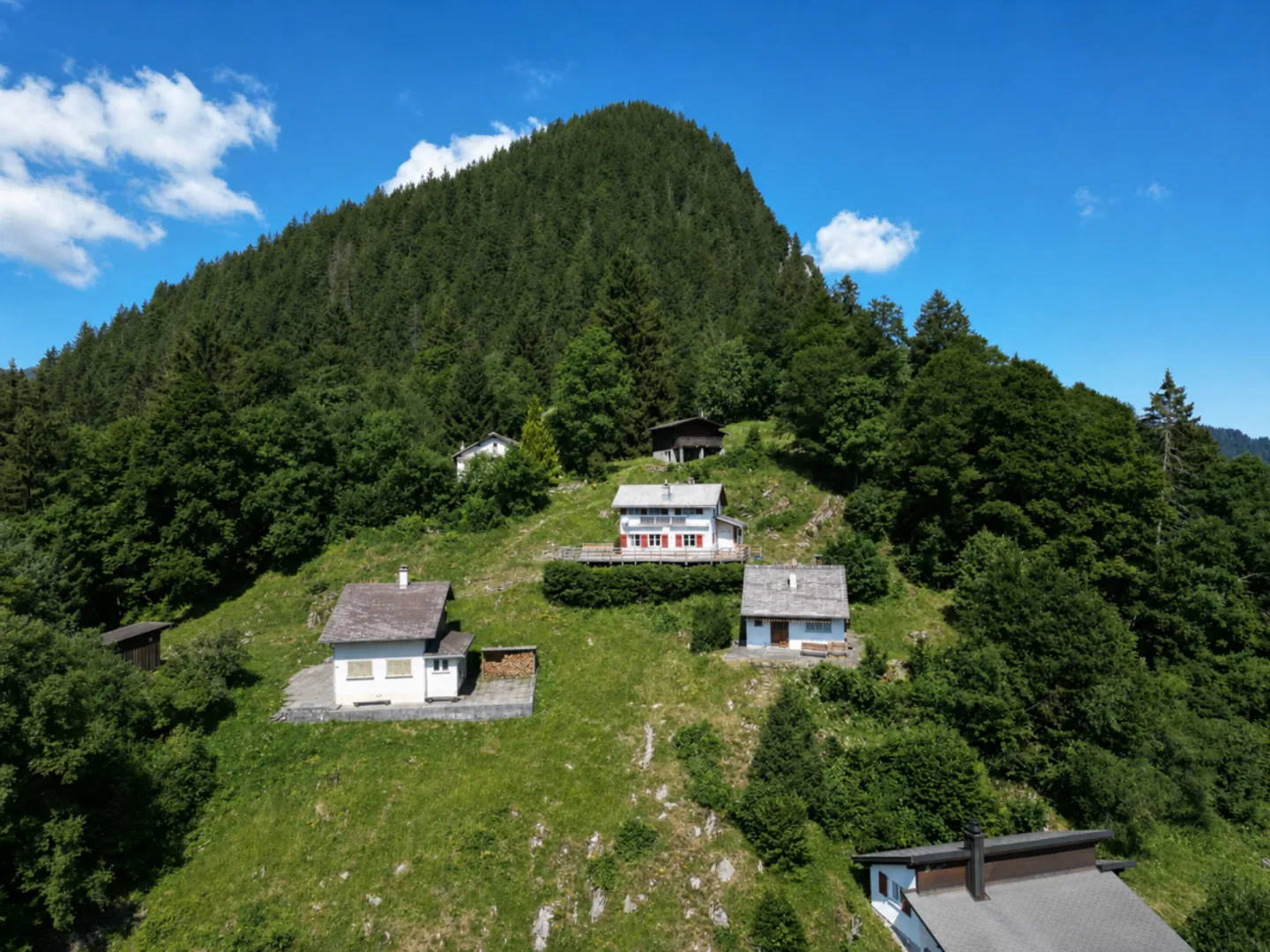 Detached holiday home with stunning views of Lake Walensee and the mountains in Näfels GL - Photo 5 of 13