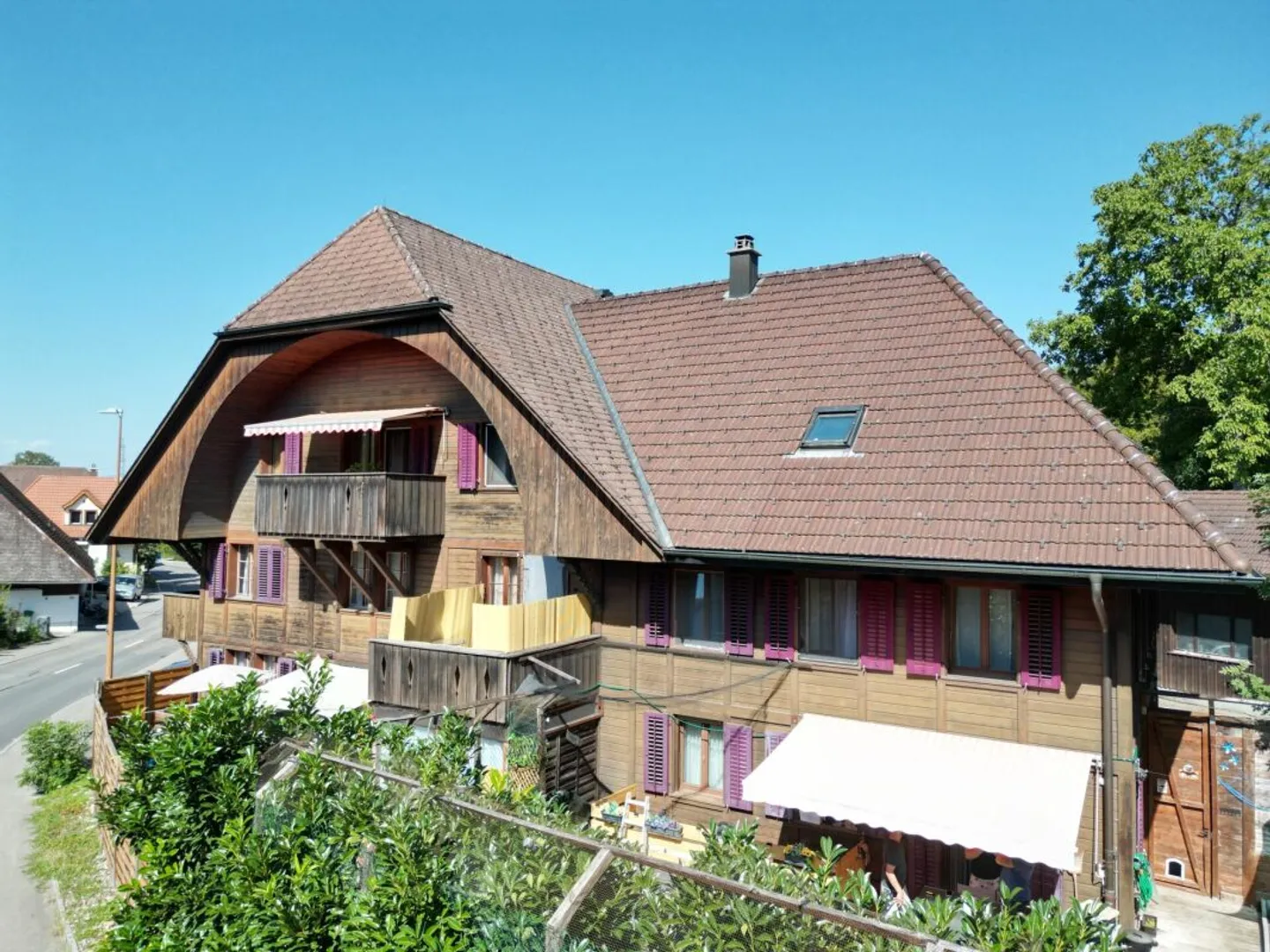 Living & Working Combined - Charming Stöckli with Commercial and Expansion Potential - Photo 1 of 13