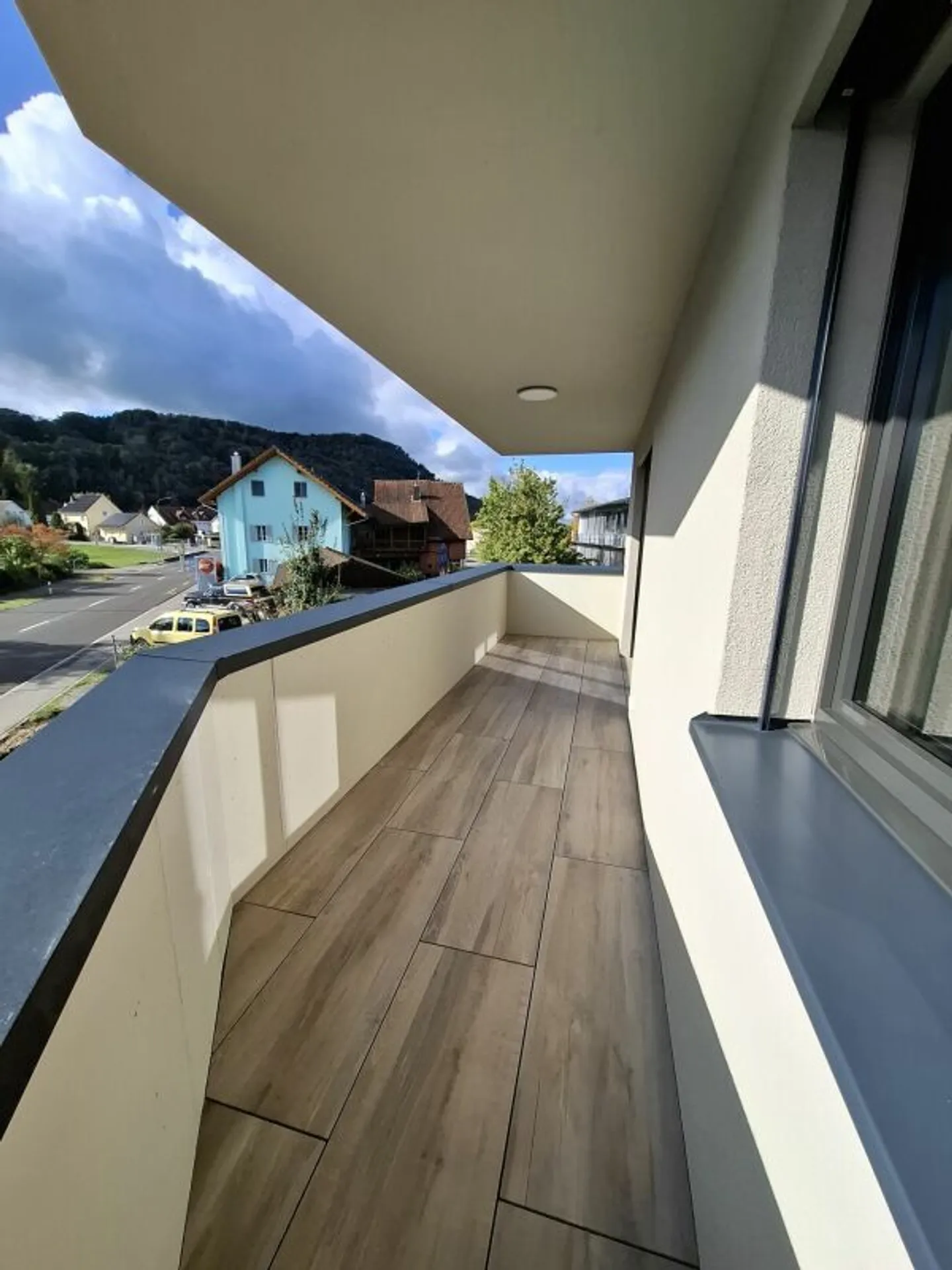 Appartamento di 3.5 locali come nuovo e moderno con balcone al 2° piano - Foto 11 di 12