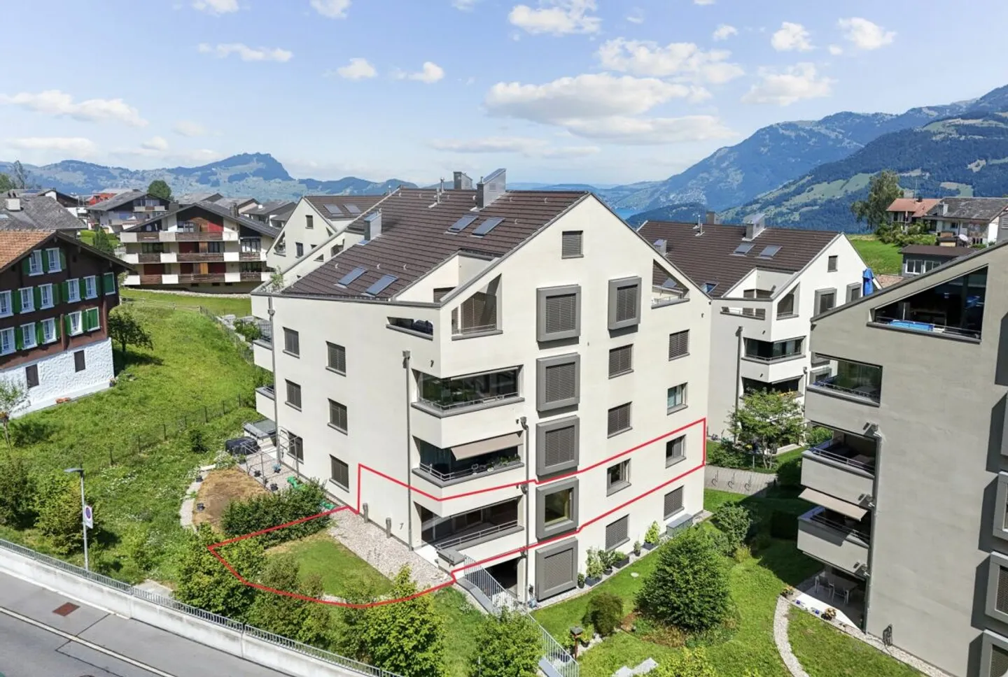 Appartement moderne avec jardin - Photo 1 sur 10
