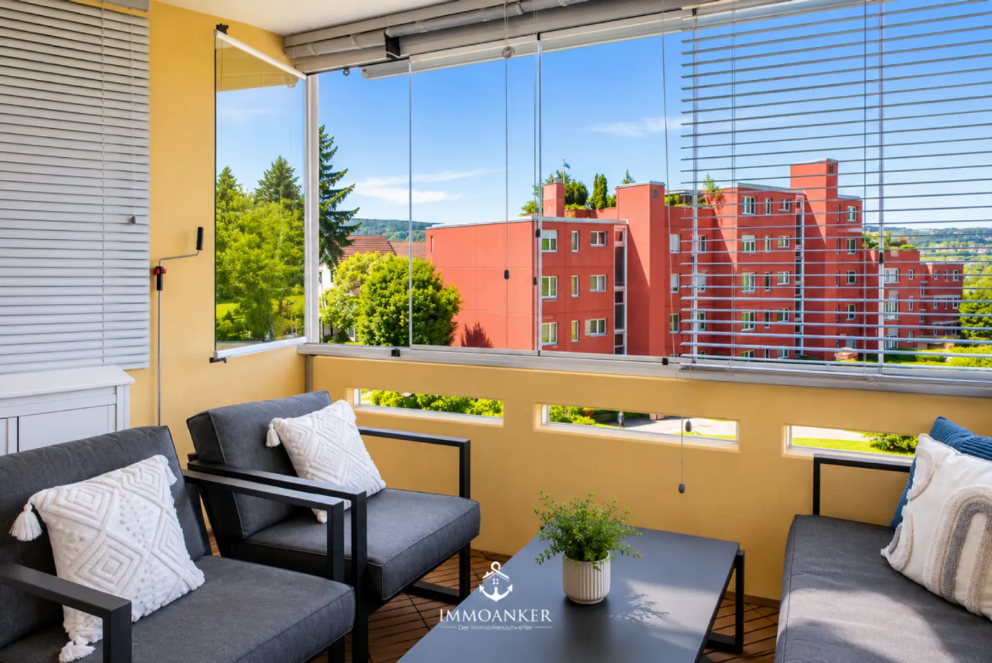Wohnen zwischen See und Stadt - gepflegte 4.5-Zimmer-Wohnung nur wenige Schritte vom Greifensee entfernt - Photo 10 of 13