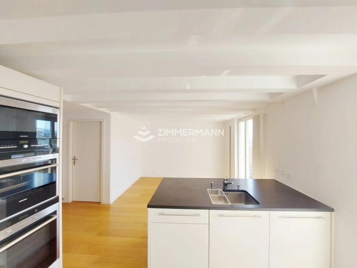 8 rooms with Rooftop - Photo 6 of 13