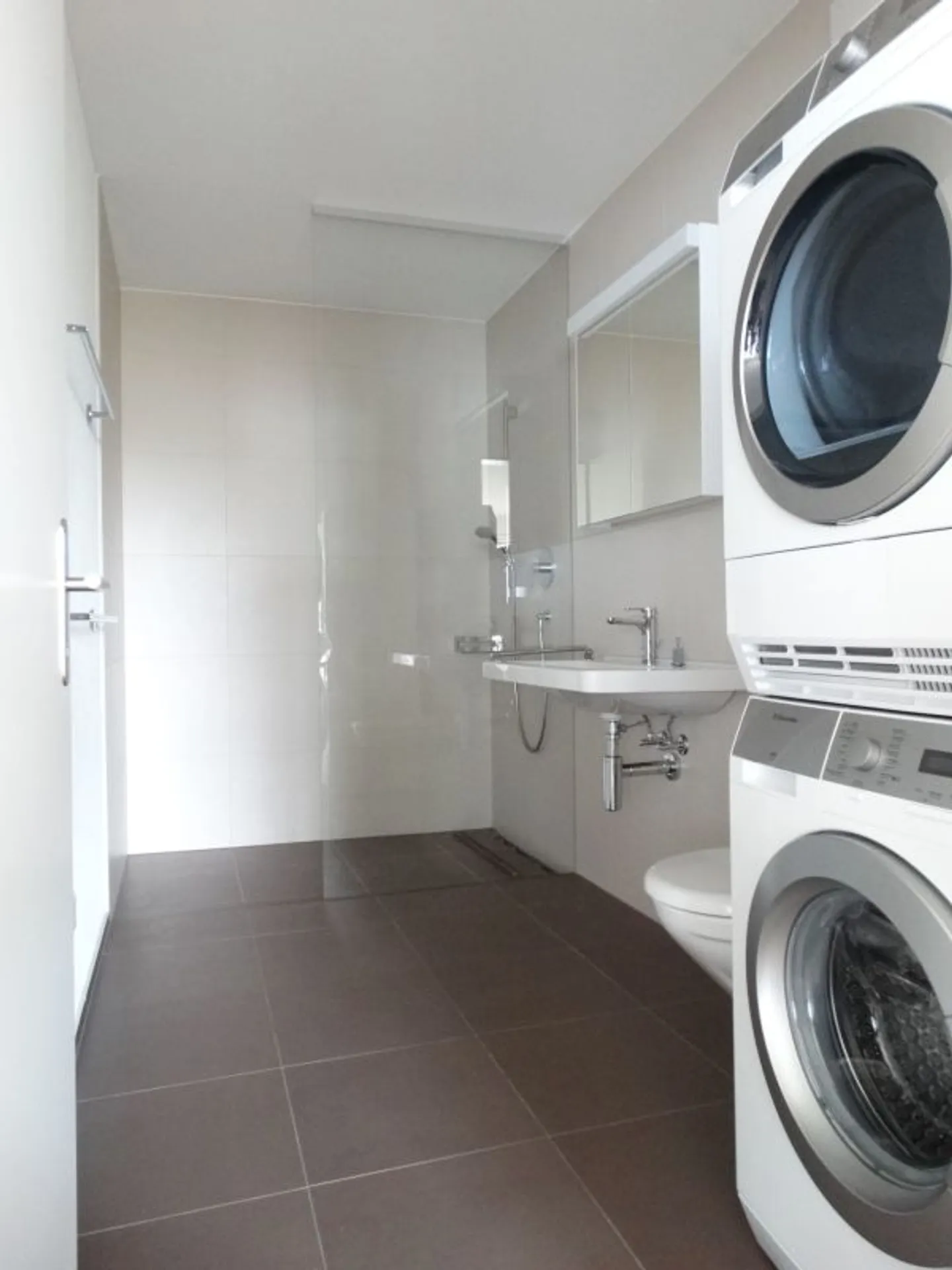 Moderne Wohnung Nähe See - Foto 5 von 8