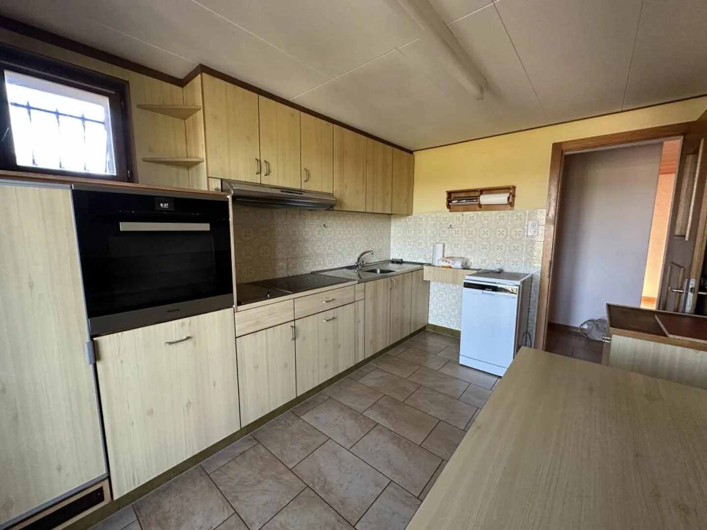 Detached family villa with panoramic view - Photo 7 of 13