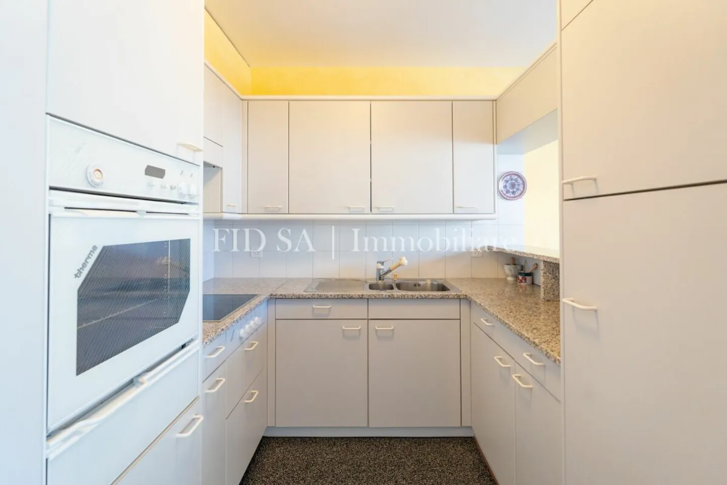 MINUSIO - Appartamento 3,5 locali all'ultimo piano con vista lago - Foto 7 di 12