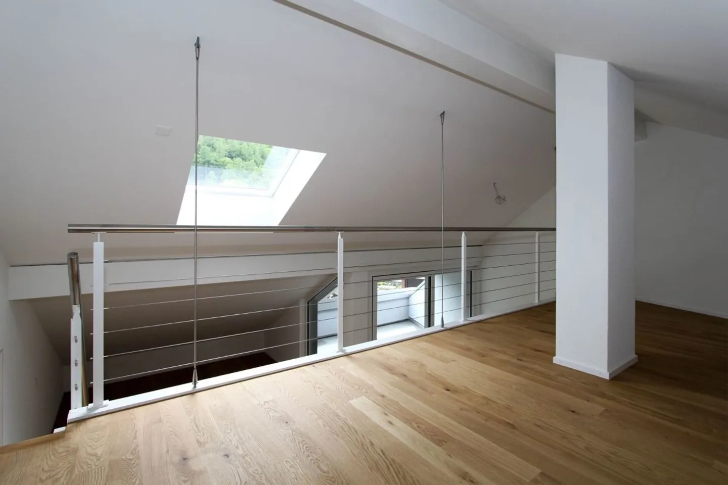 Penthouse sur deux niveaux - belle loggia - Photo 12 sur 13