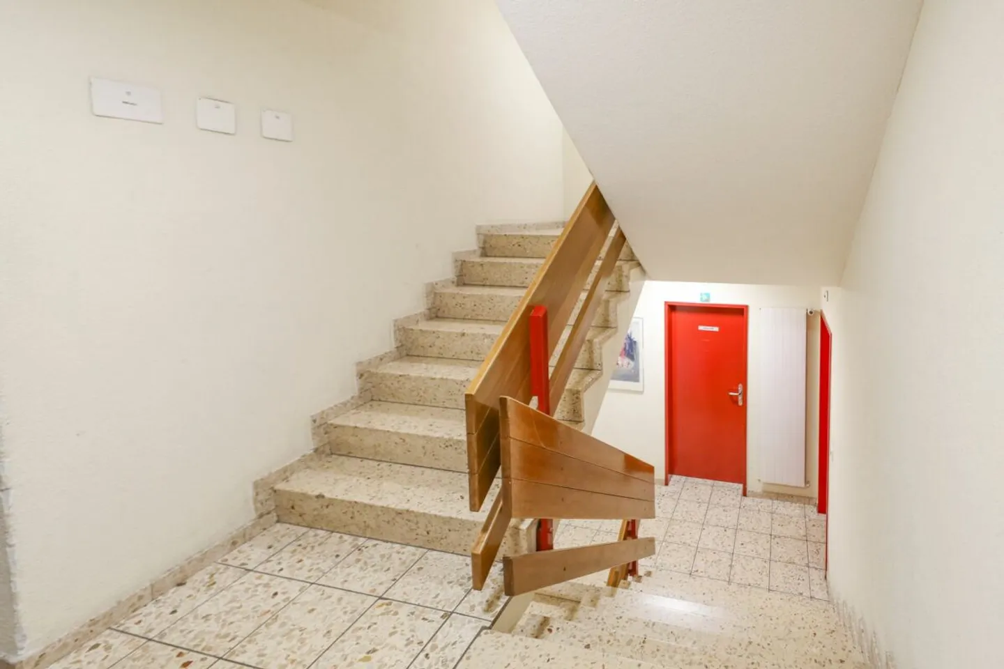 Zentral gelegenes Apartment - Foto 3 von 10