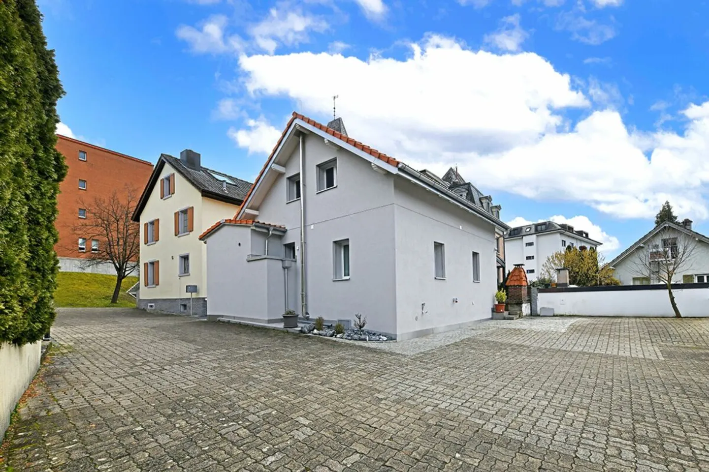 Maison individuelle de 5 pièces au cœur d'Uster - Photo 1 sur 13