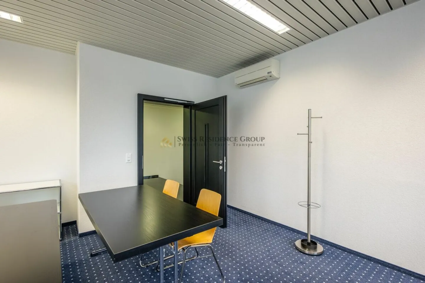 Modern office and training spaces in a prime location in Würenlos - flexible, representative, and usable individually or together - Photo 3 of 13