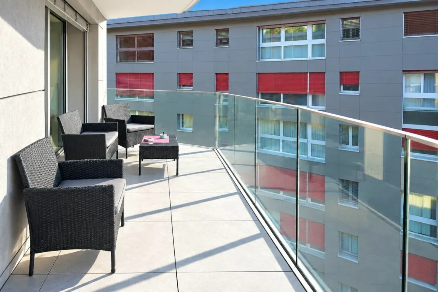 Magnificent 3.5-room apartment with balcony in Monthey - Photo 1 of 11