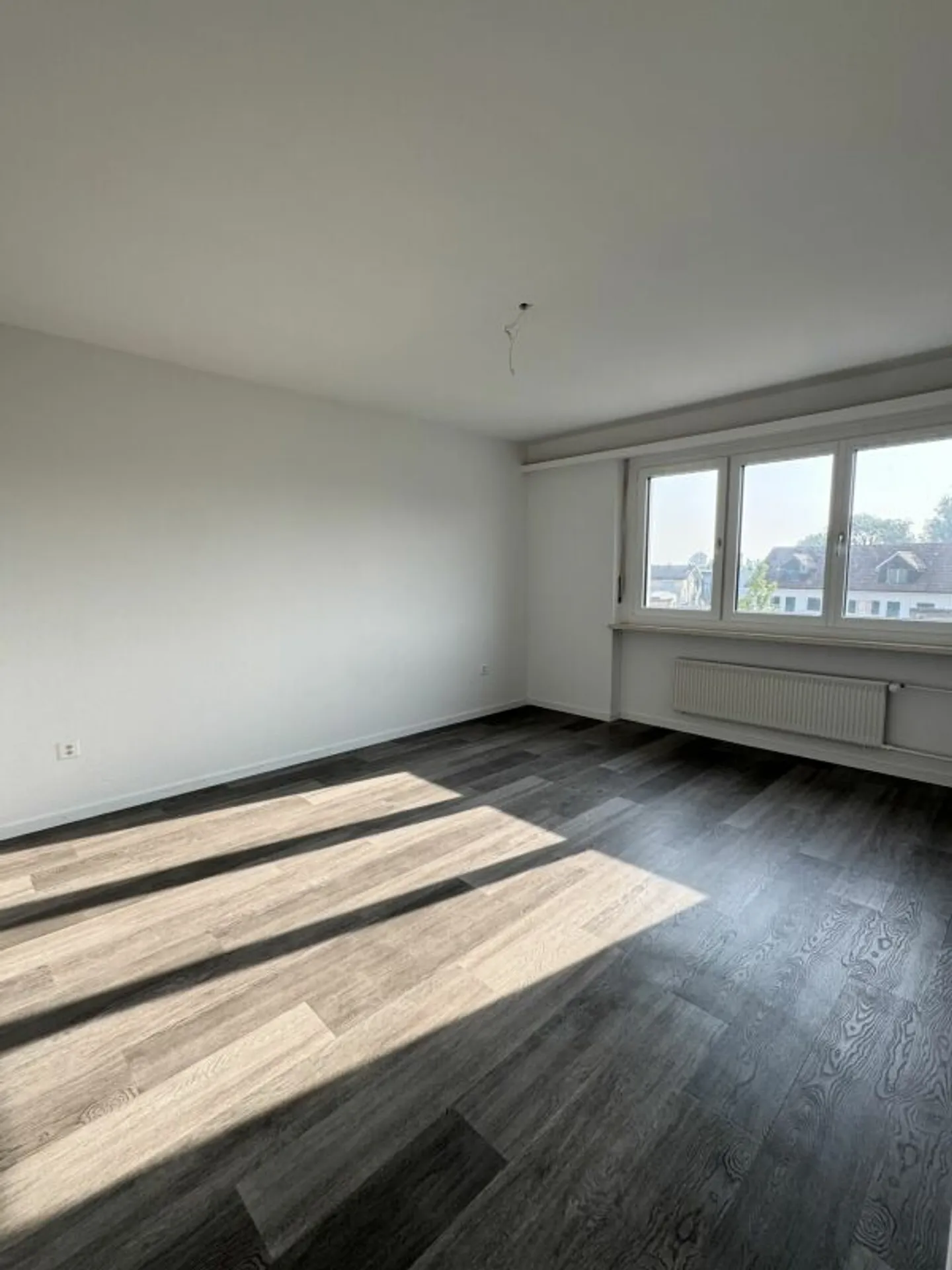 Modern apartment close to the lake - Photo 5 of 6