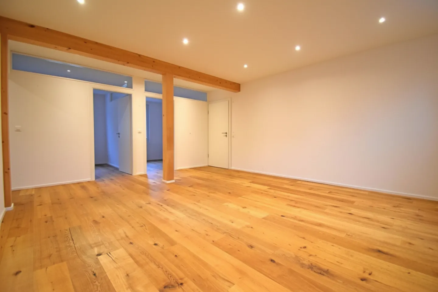 Charmante Landliegenschaft mit Wohn- und Geschäftsräumen - Foto 6 von 13