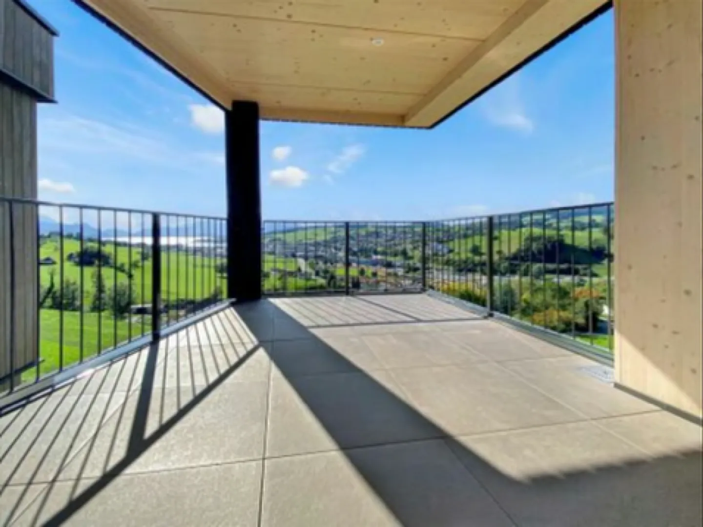 Exklusive Wohnung mit traumhafter Aussicht - Foto 7 von 13