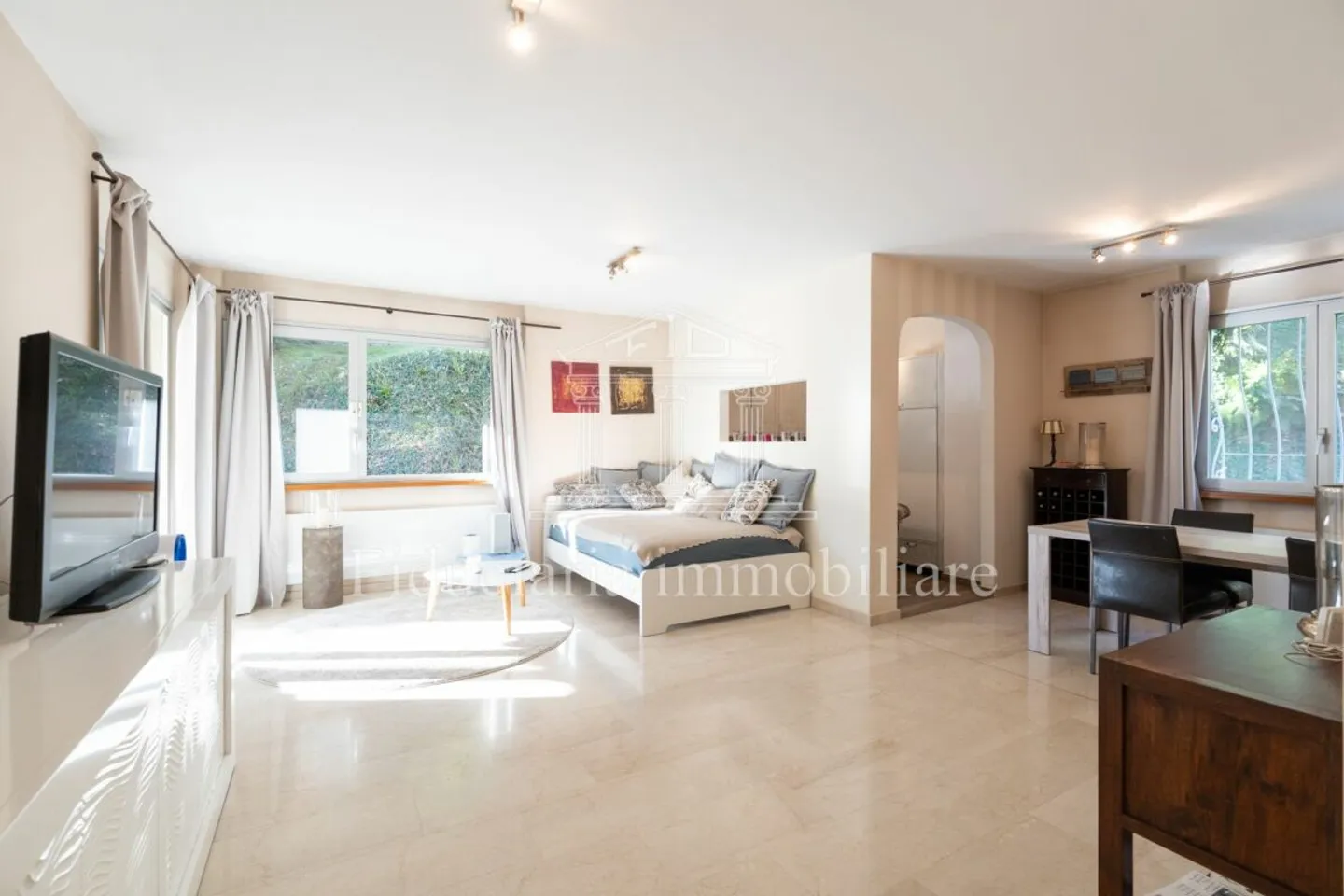 ASCONA - Appartamento 2,5 locali con grande terrazza, a pochi passi dal centro - Foto 2 di 8