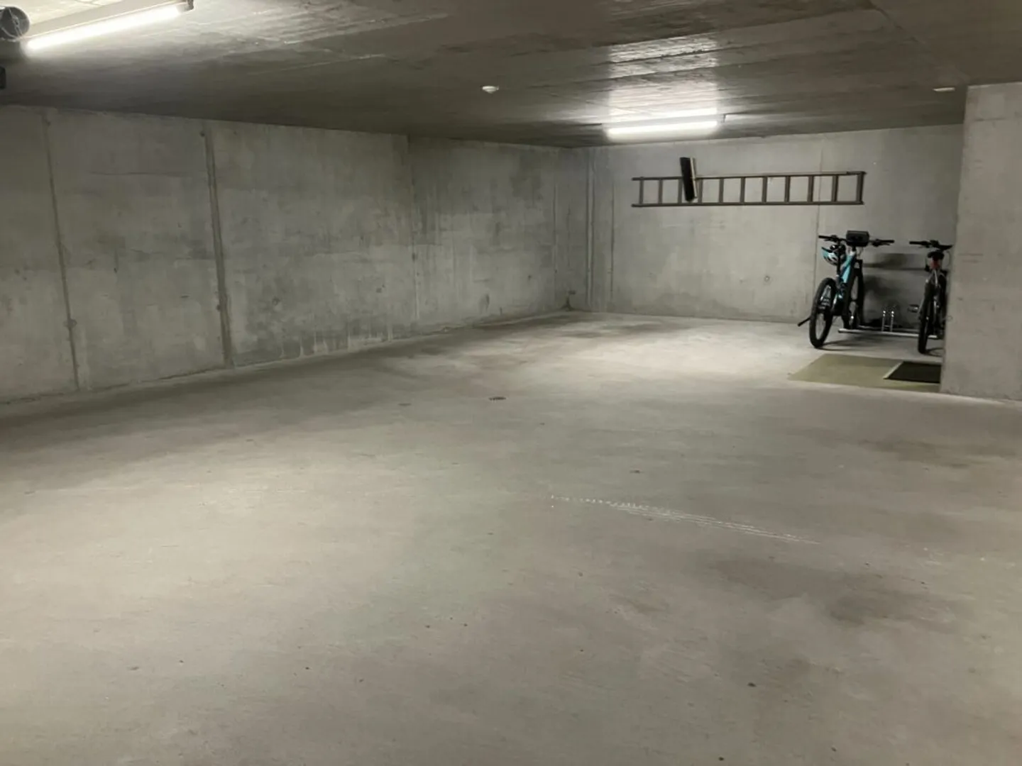 Residential Building in Sunny Location - Photo 11 of 11