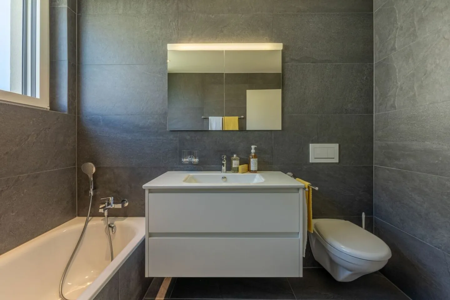 Appartamento con giardino in una posizione attraente a Mels - Foto 9 di 12