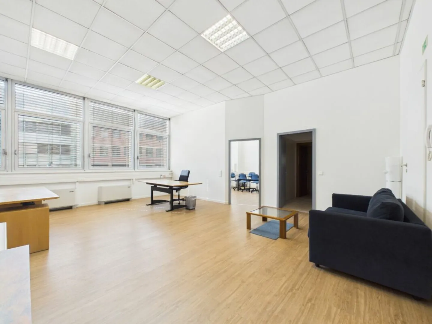 Elegant Office Space in Manno - Photo 1 of 9