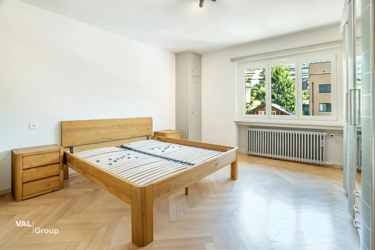 Appartamento moderno ristrutturato di 4,5 stanze nel cuore di Visp - Foto 4 di 13