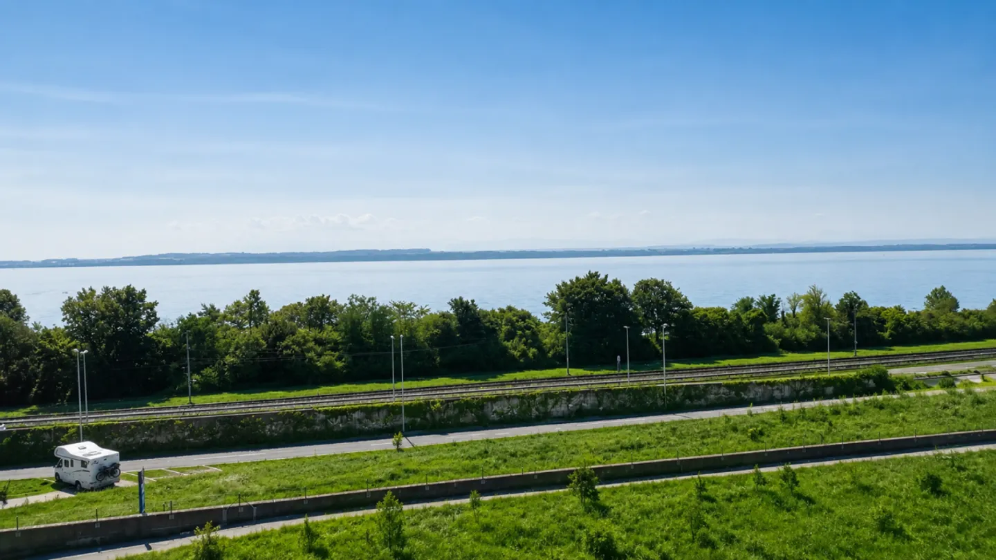 Wunderschöne individuelle Villa mit Panoramablick, 200 m vom See entfernt - Foto 11 von 13