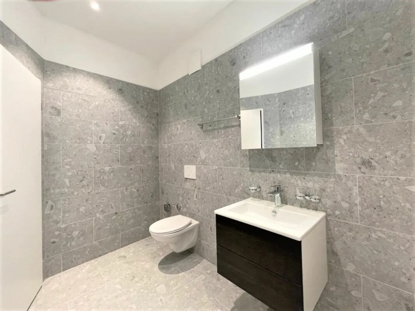 Moderne Duplex-Wohnung mit Terrasse - Foto 12 von 13