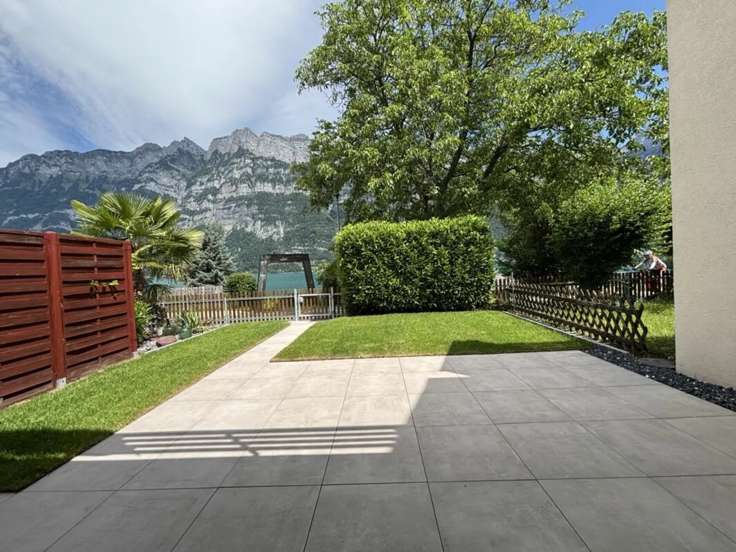 Esclusiva casa a schiera di 5,5 stanze direttamente al lago - Foto 2 di 13