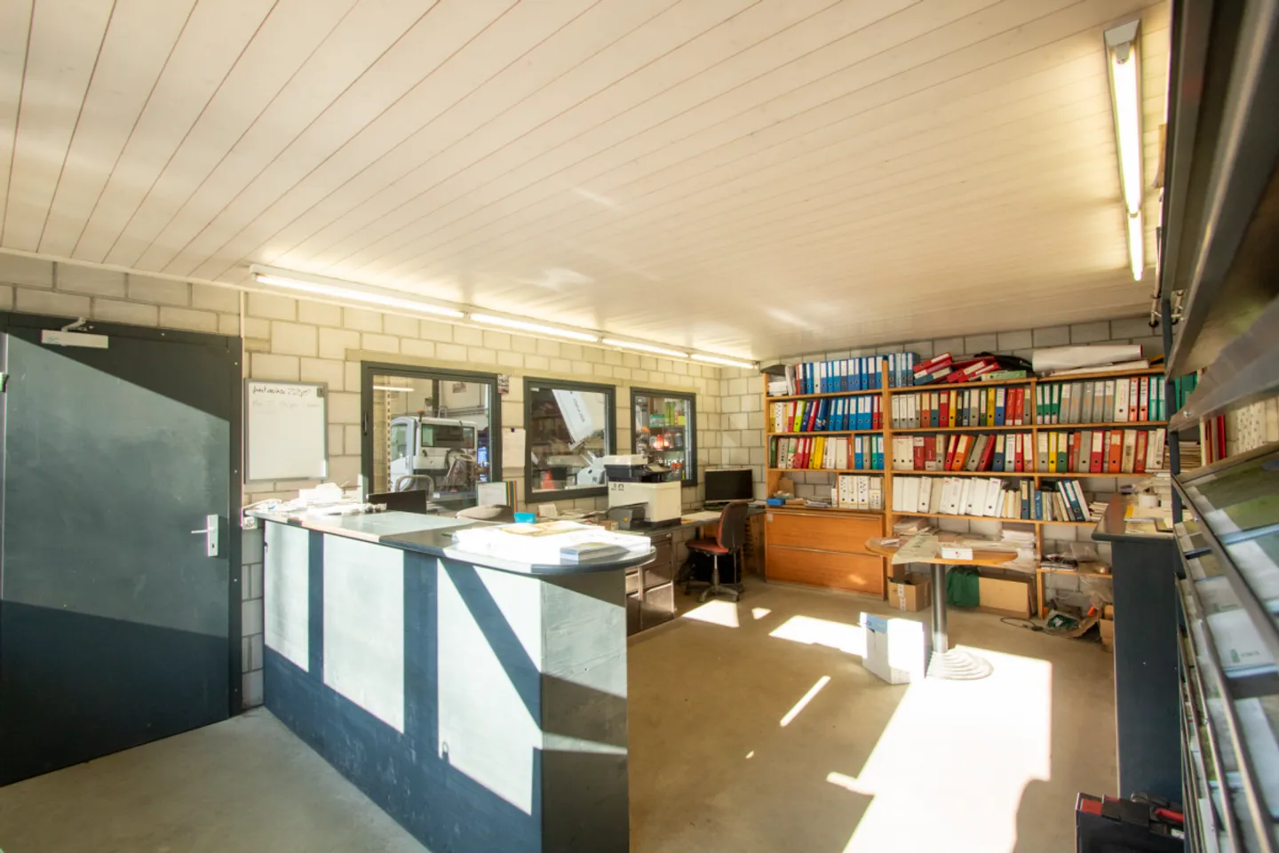 Proprietà commerciale con potenziale - flessibile, ben collegata e versatile - Foto 8 di 13