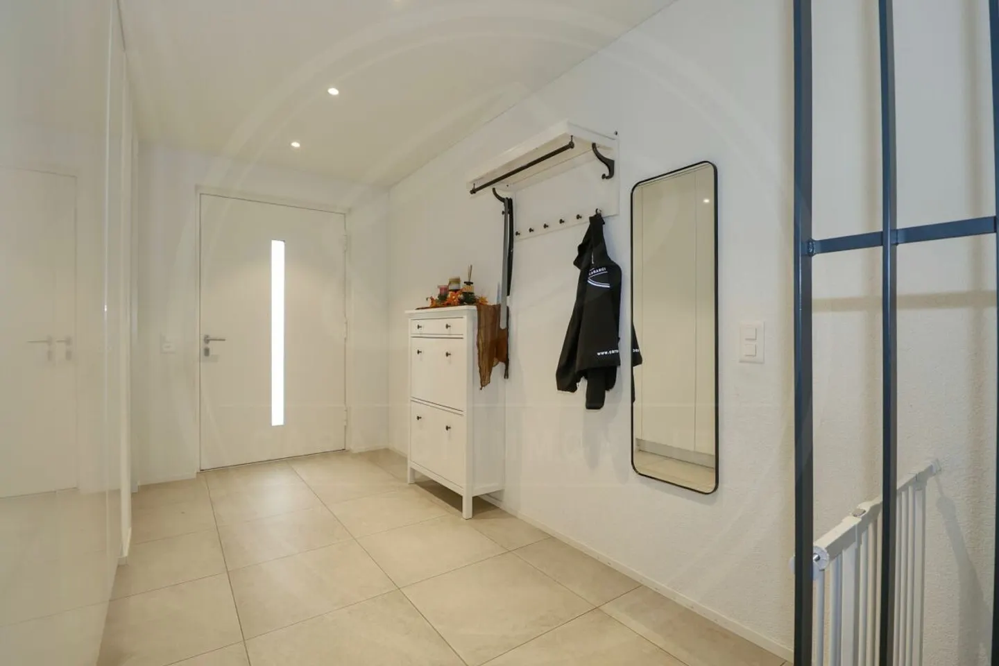 Spacious semi-detached family house with plenty of space for the whole family in Birrhard - Photo 4 of 13