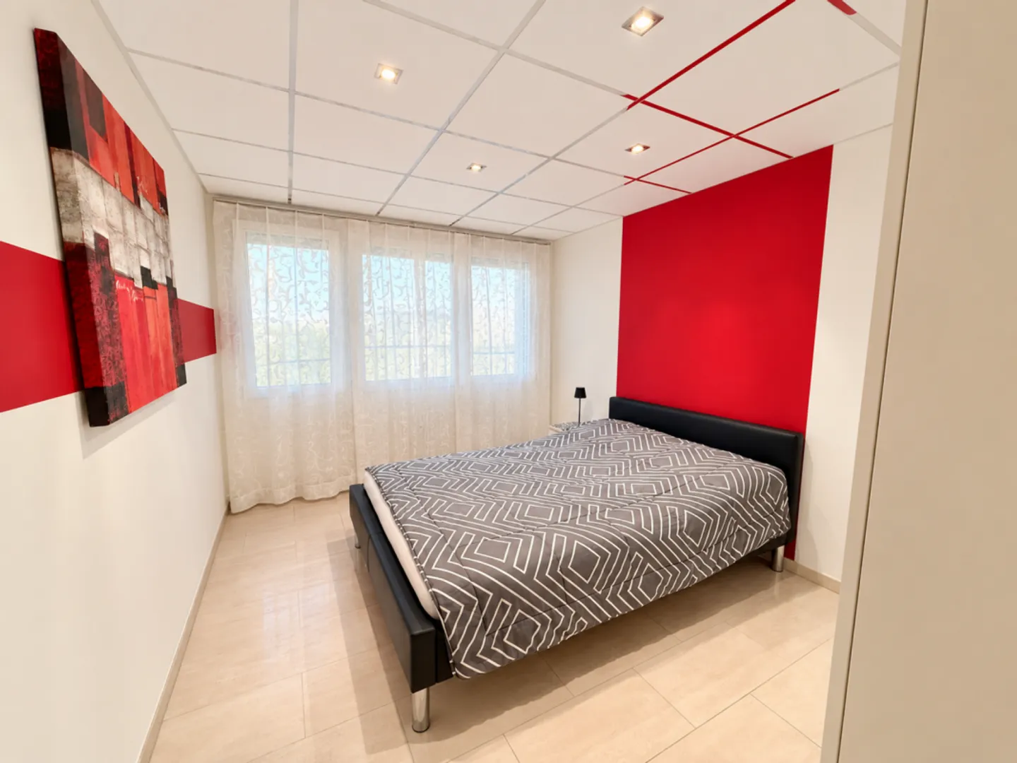 Spacious Duplex Apartment with Terrace - Photo 9 of 13