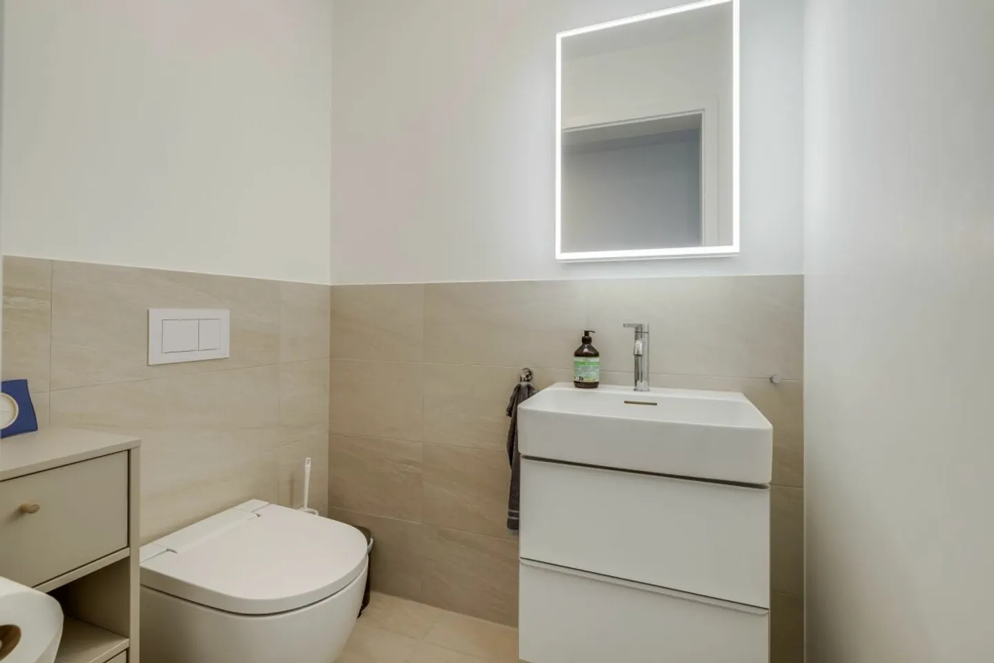 Modern 4.5 Room Maisonette Apartment with Loggia and Parking Space - Photo 10 of 13