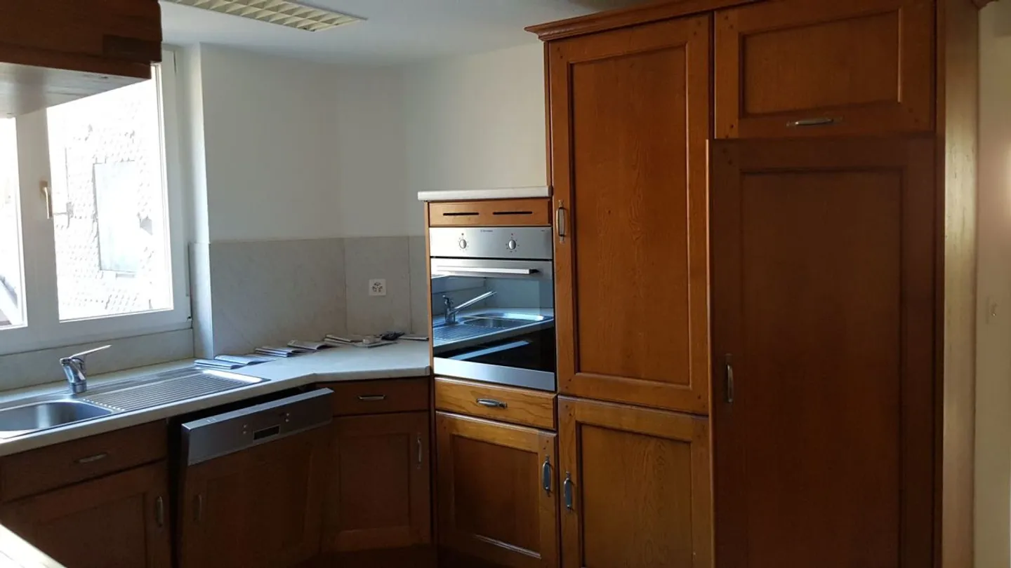 Charmante 3.5 Zimmer Wohnung - Foto 2 von 8